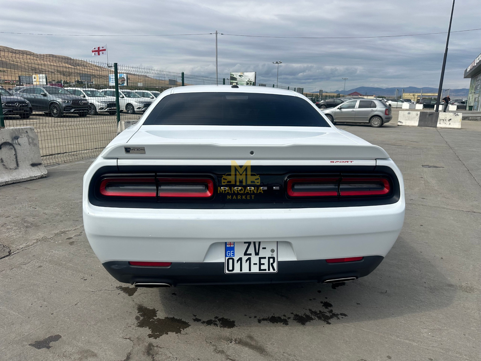 2020 DODGE Challenger - Photo 3