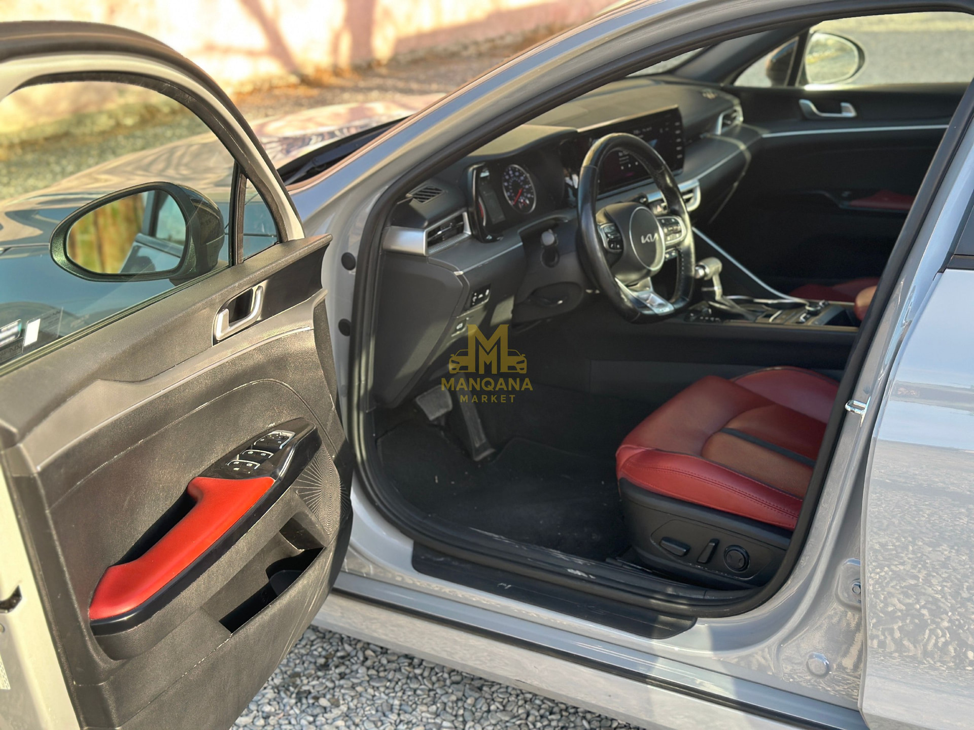 2023 KIA K5 - Photo 3