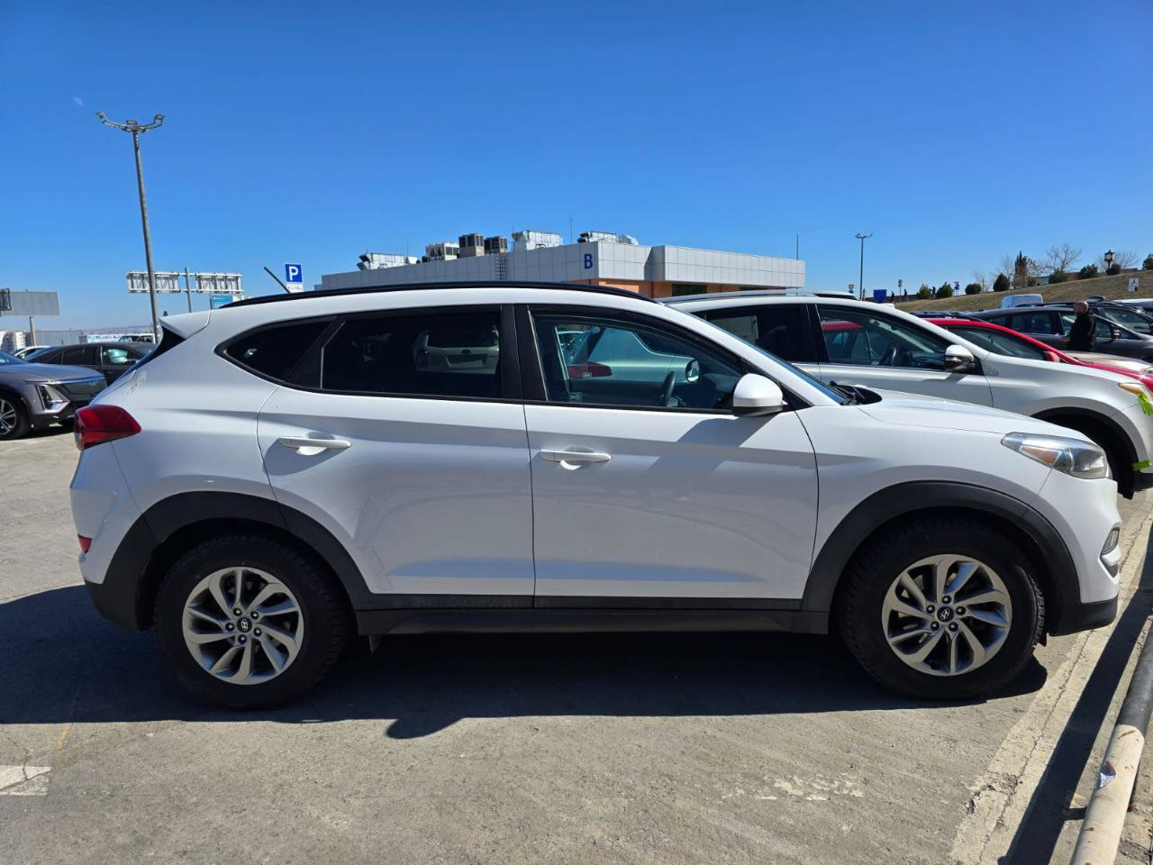 2016 HYUNDAI Tucson - Photo 4