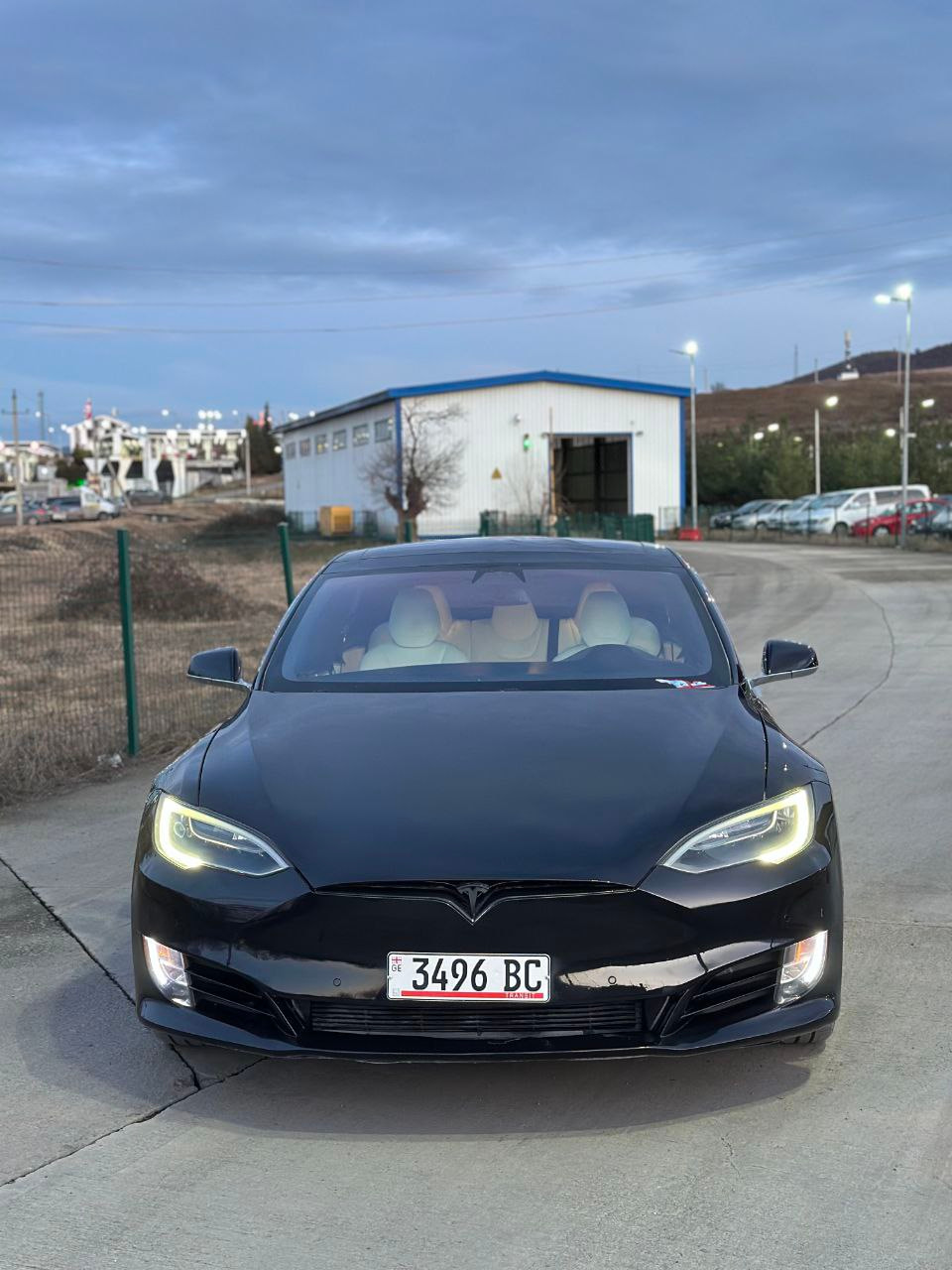 2017 TESLA Model S - Photo 5