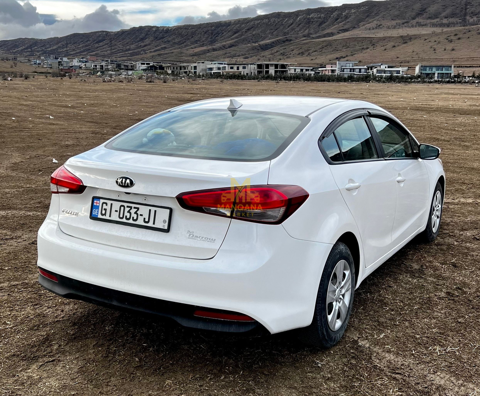 2017 KIA Forte - Photo 4