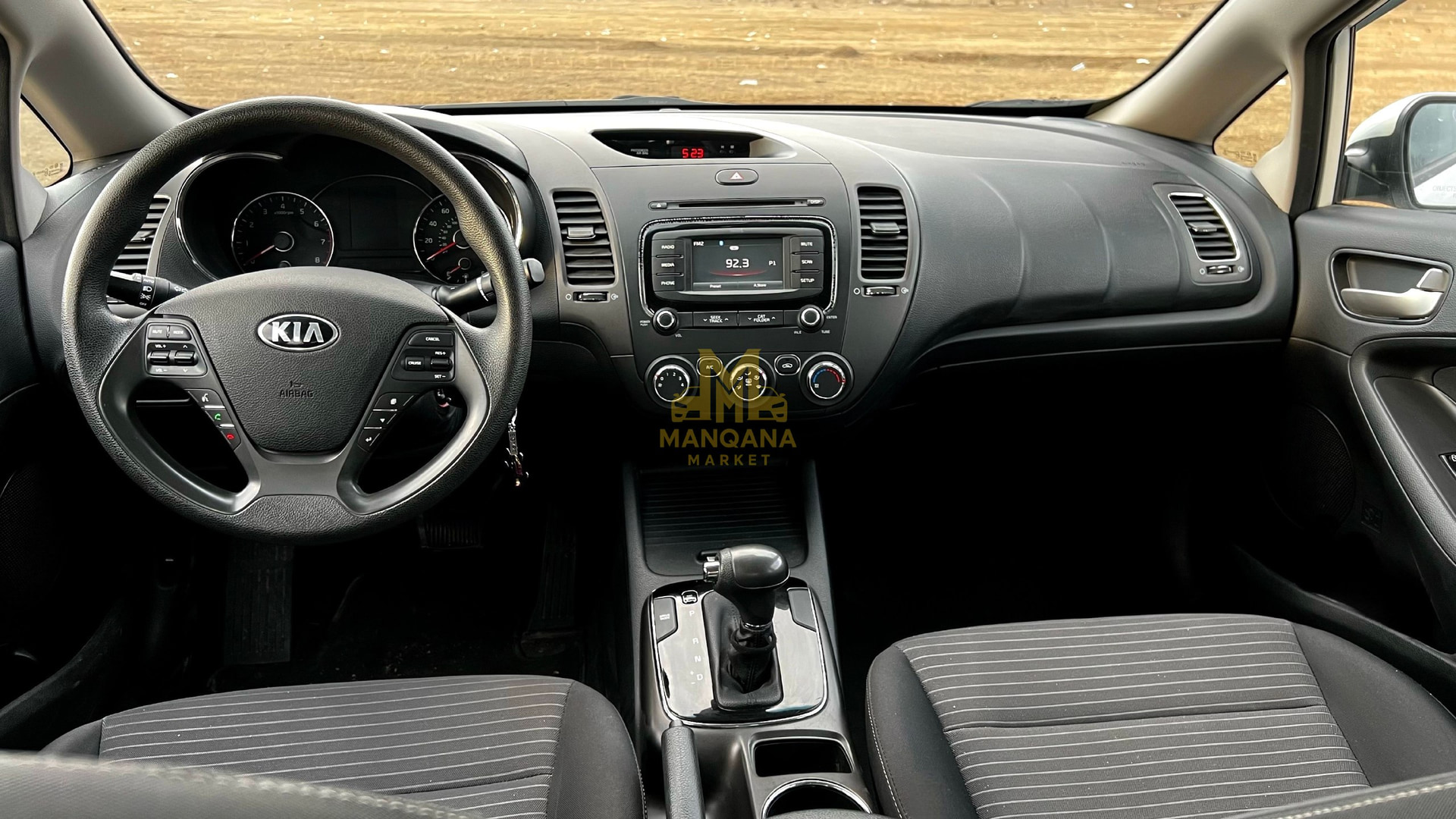 2017 KIA Forte - Photo 5