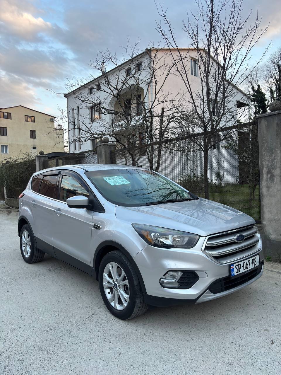 2019 FORD Escape - Main Photo