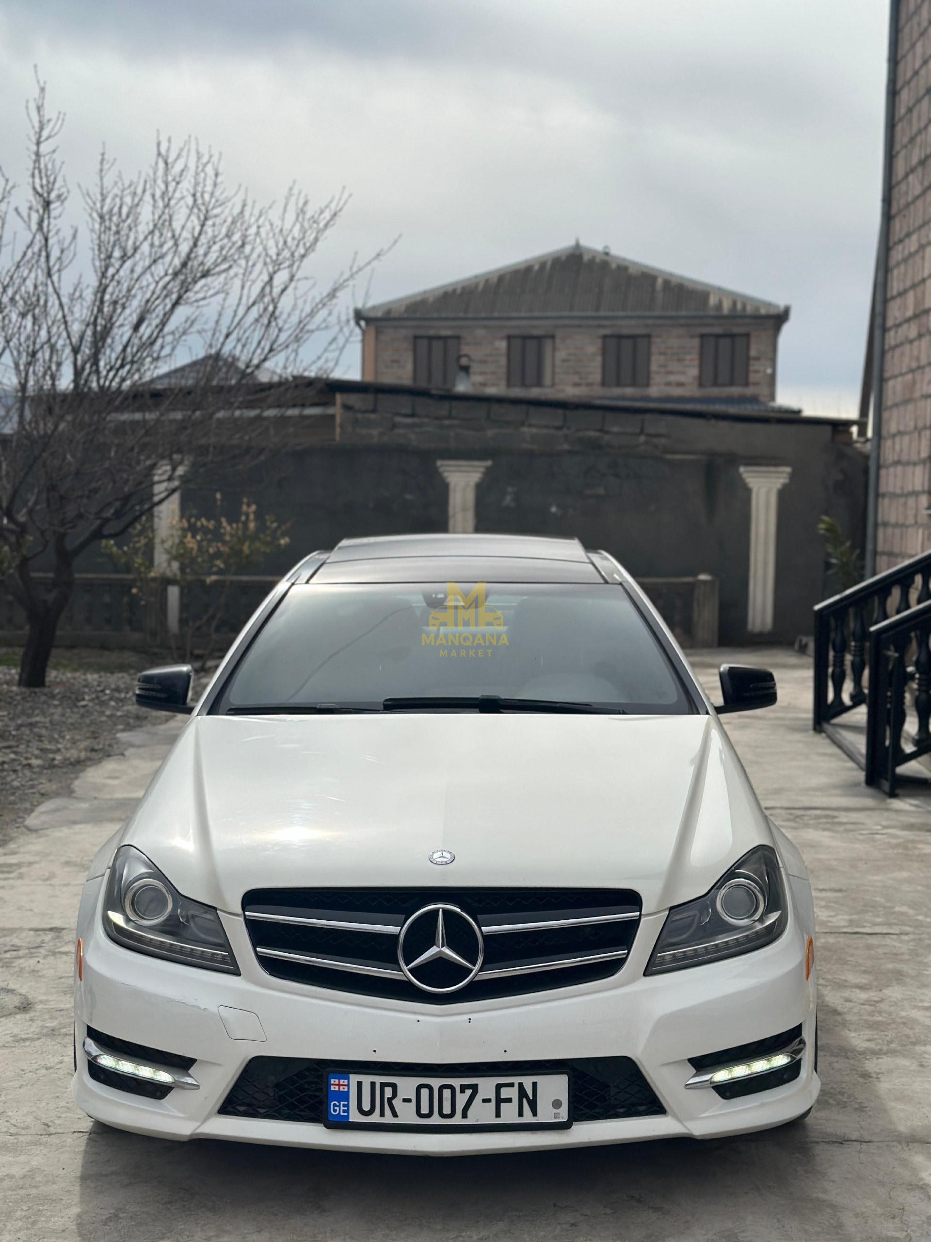 2014 MERCEDES-BENZ C250  - Main Photo