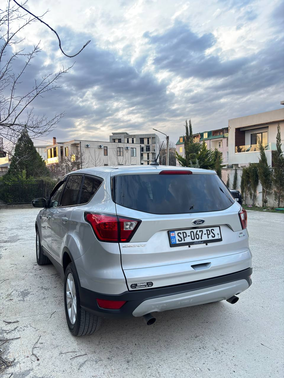 2019 FORD Escape - Photo 2