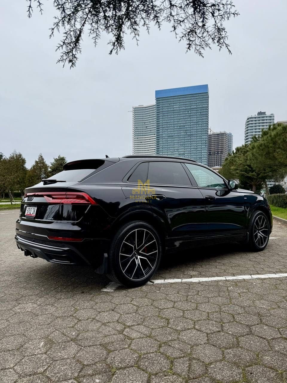 2021 AUDI Q8 S Line - Photo 4