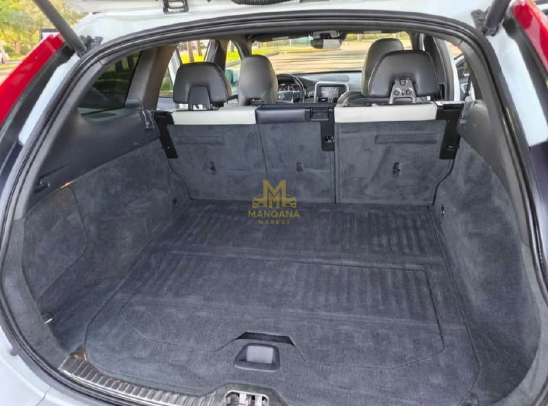 2015 VOLVO XC60 - Photo 2