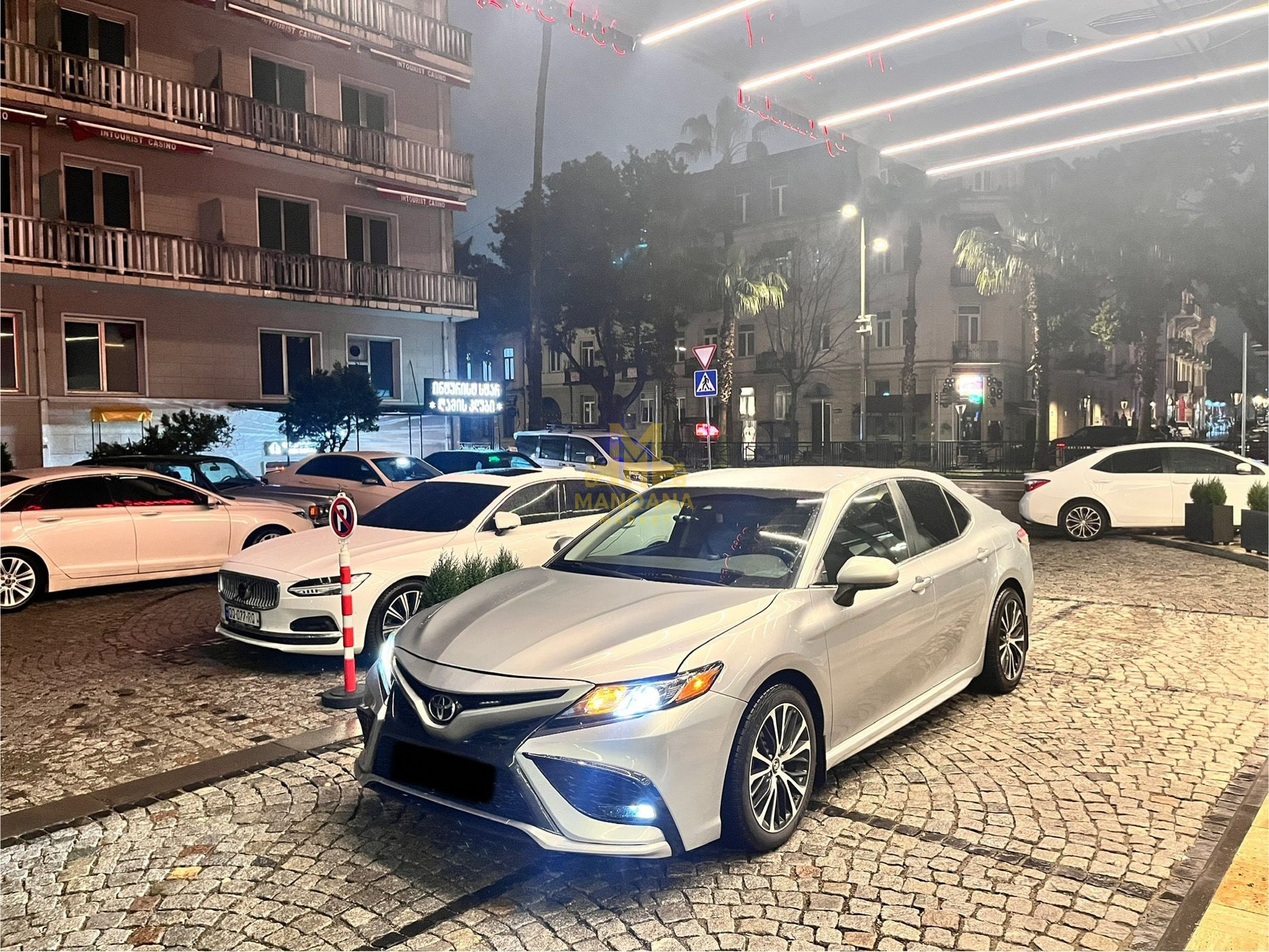 2018 TOYOTA Camry - Photo 3