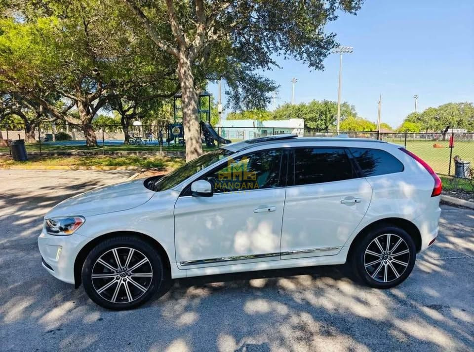 2015 VOLVO XC60 - Photo 3