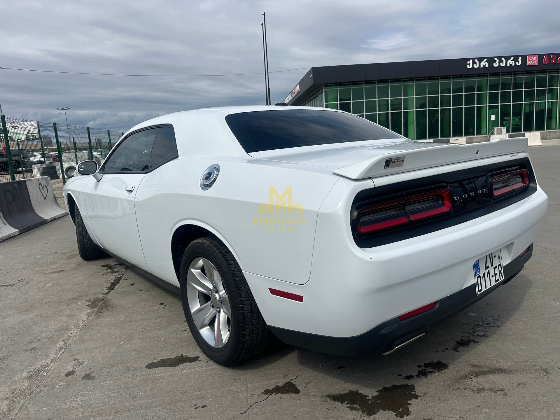2020 DODGE Challenger - Photo 3